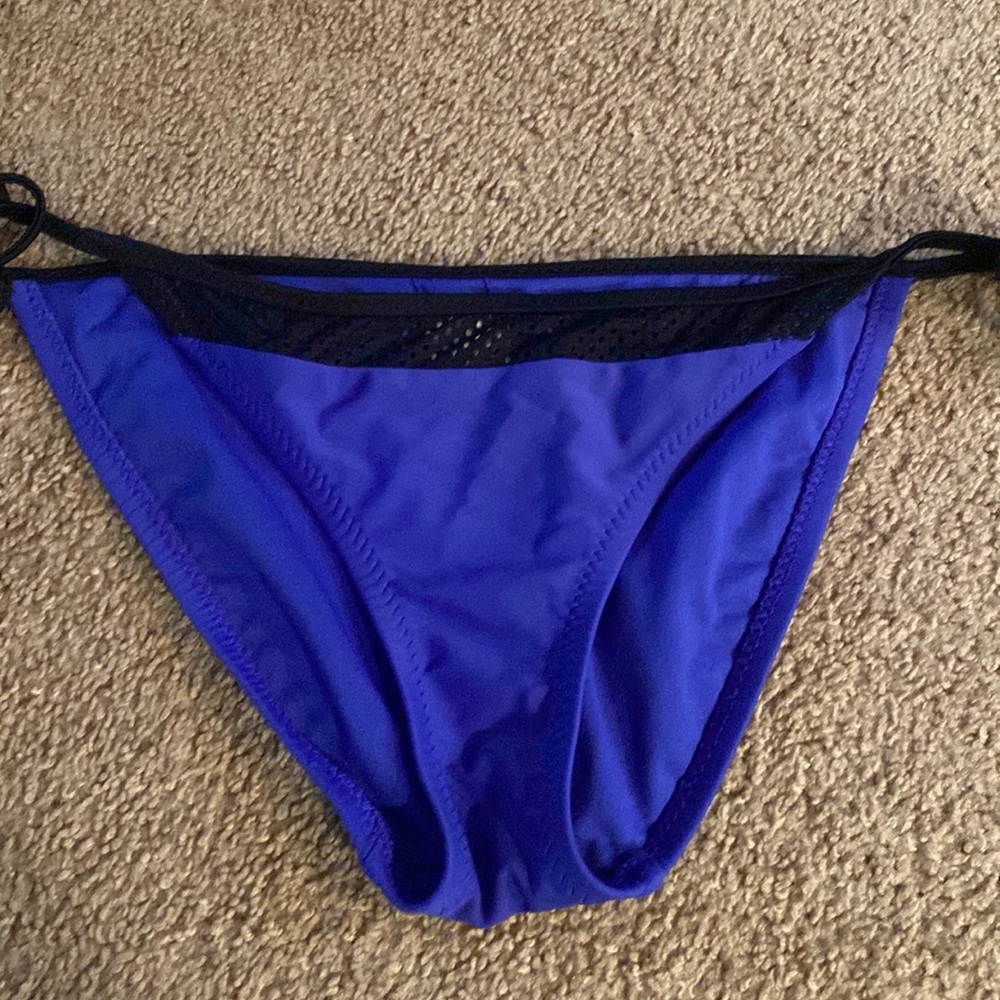 Size S tie bathing suit bottoms